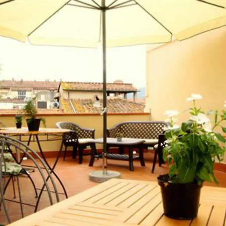 Alojamento de Acomodação e Pequeno-almoço Con Vista Lucca