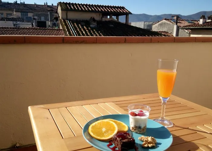 住宿加早餐酒店 Con Vista 卢卡